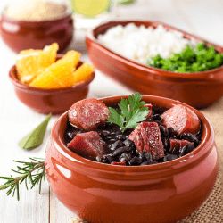 Feijoada - Uma Deliciosa Combinação de Sabores Brasileiros - Seabra Foods Online